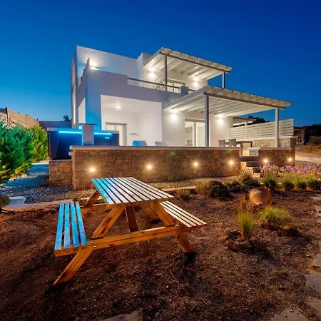 Aelion Villa Vári