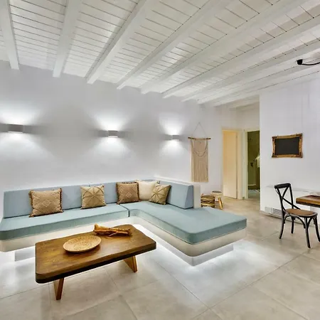 Aelion Villa Vári